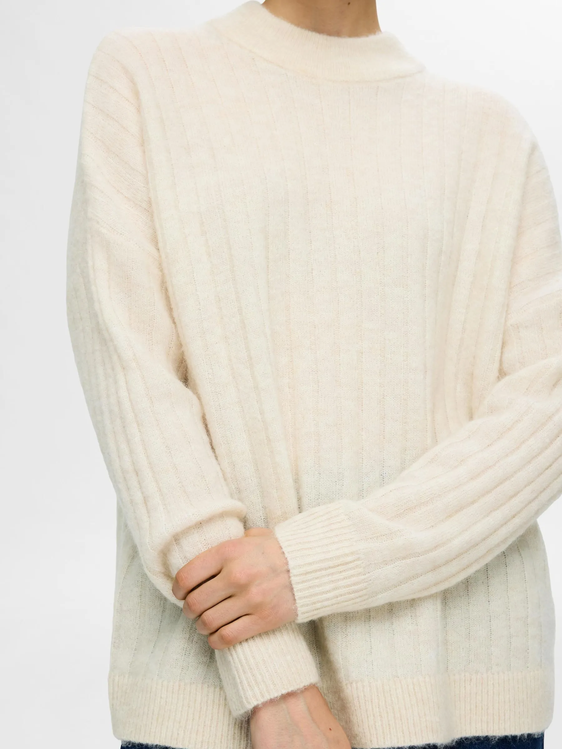 LOOSE FIT PULLOVER