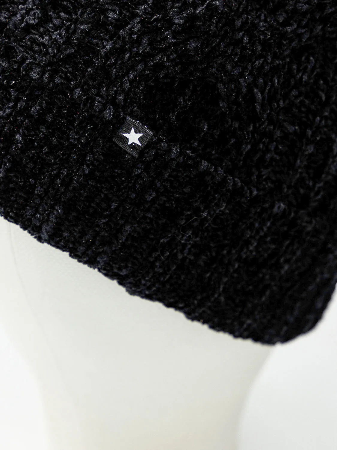 Molo beanie Kitty Black