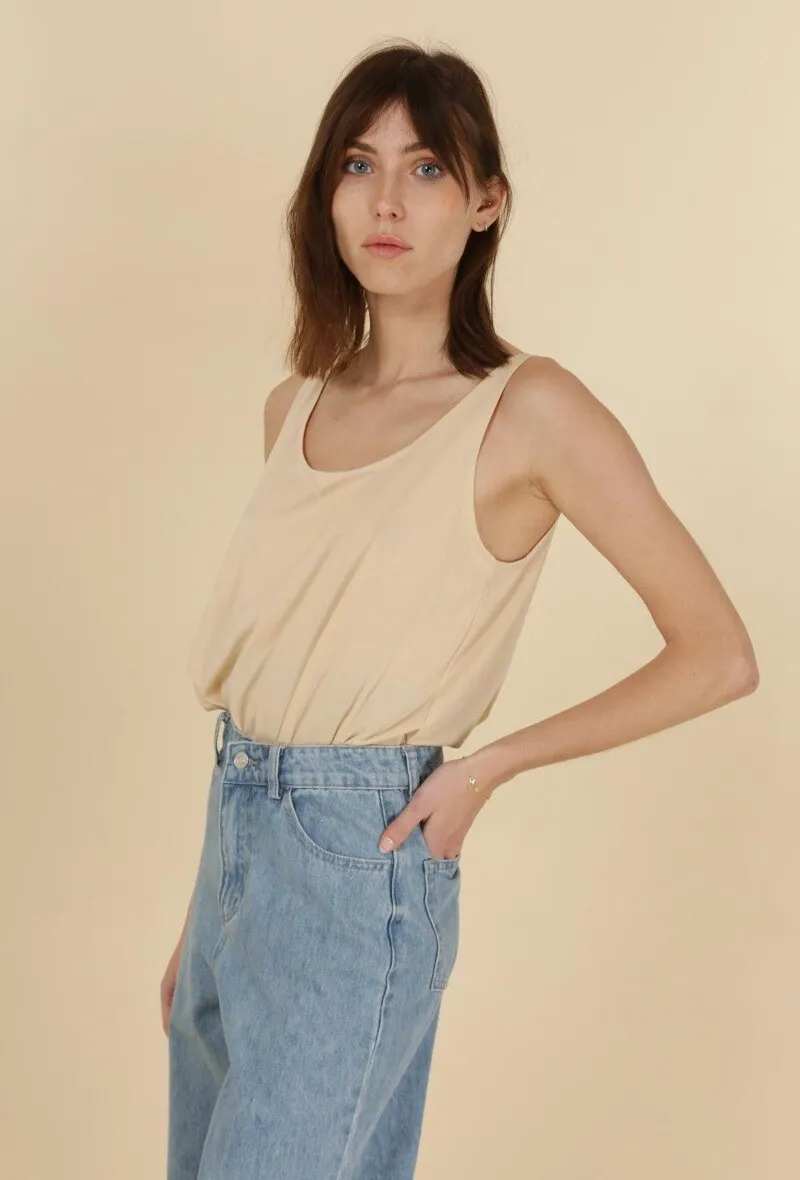 Schlichtes Marcel-Tanktop aus großem Cupro