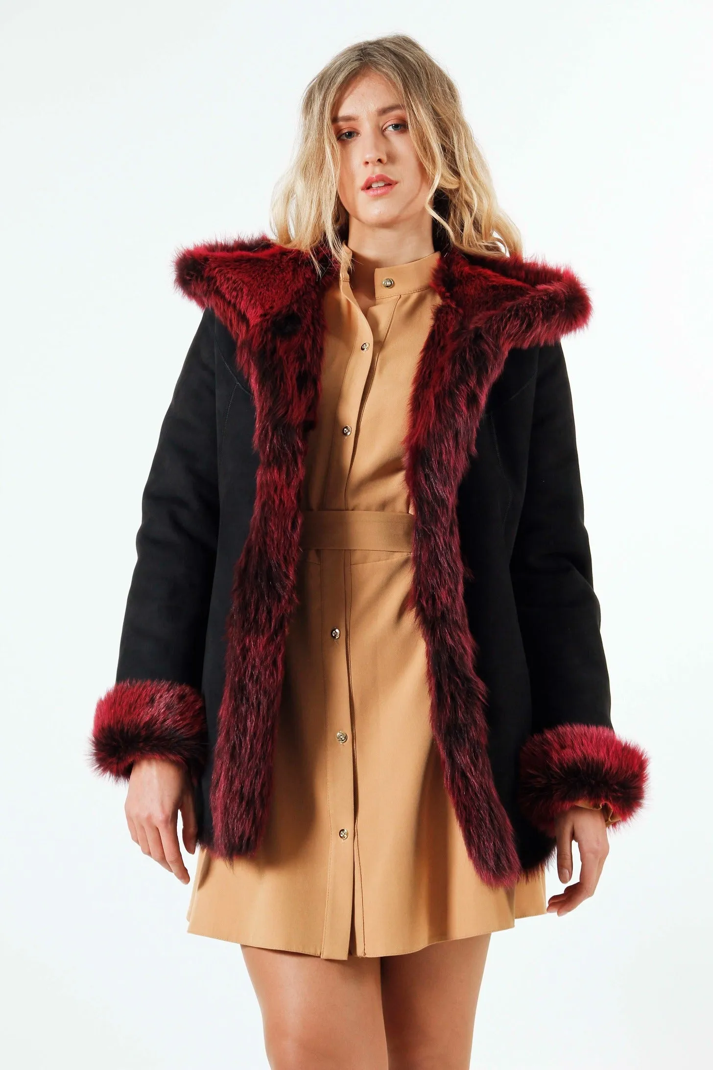 Schwarze Damen Lammfelljacke mit Kapuze